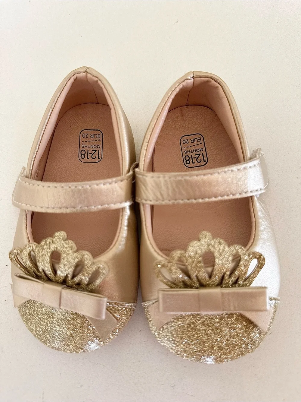 Girls Sparkle Gold Mary Jane Shoes with Bow